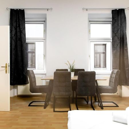 Royal-Haven Apartment Wina Bagian luar foto
